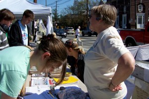 Photo by Kentuckians for the Commonwealth. Louisvillians connect with citizens of Ky.'s Appalachia at Louisville Loves Mountains Day, May 2012. 